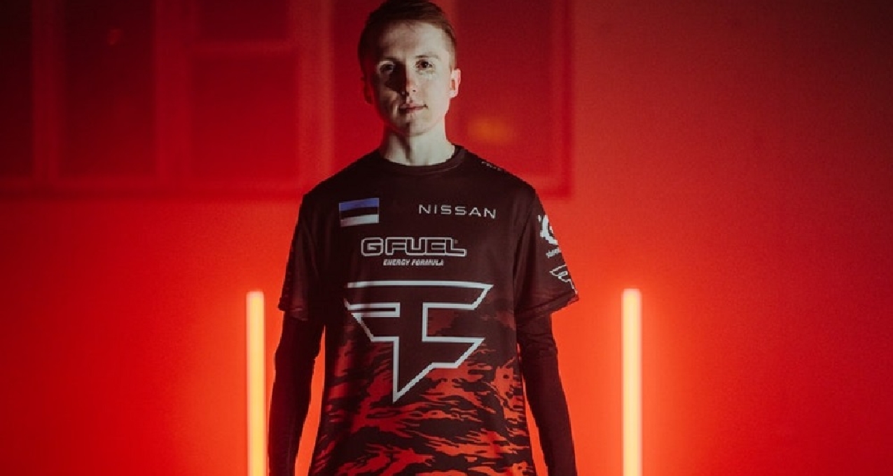 Hope 回忆起龙坑的第二轮2v4：我有足够的装备可以操作，尝试之后我赢了。