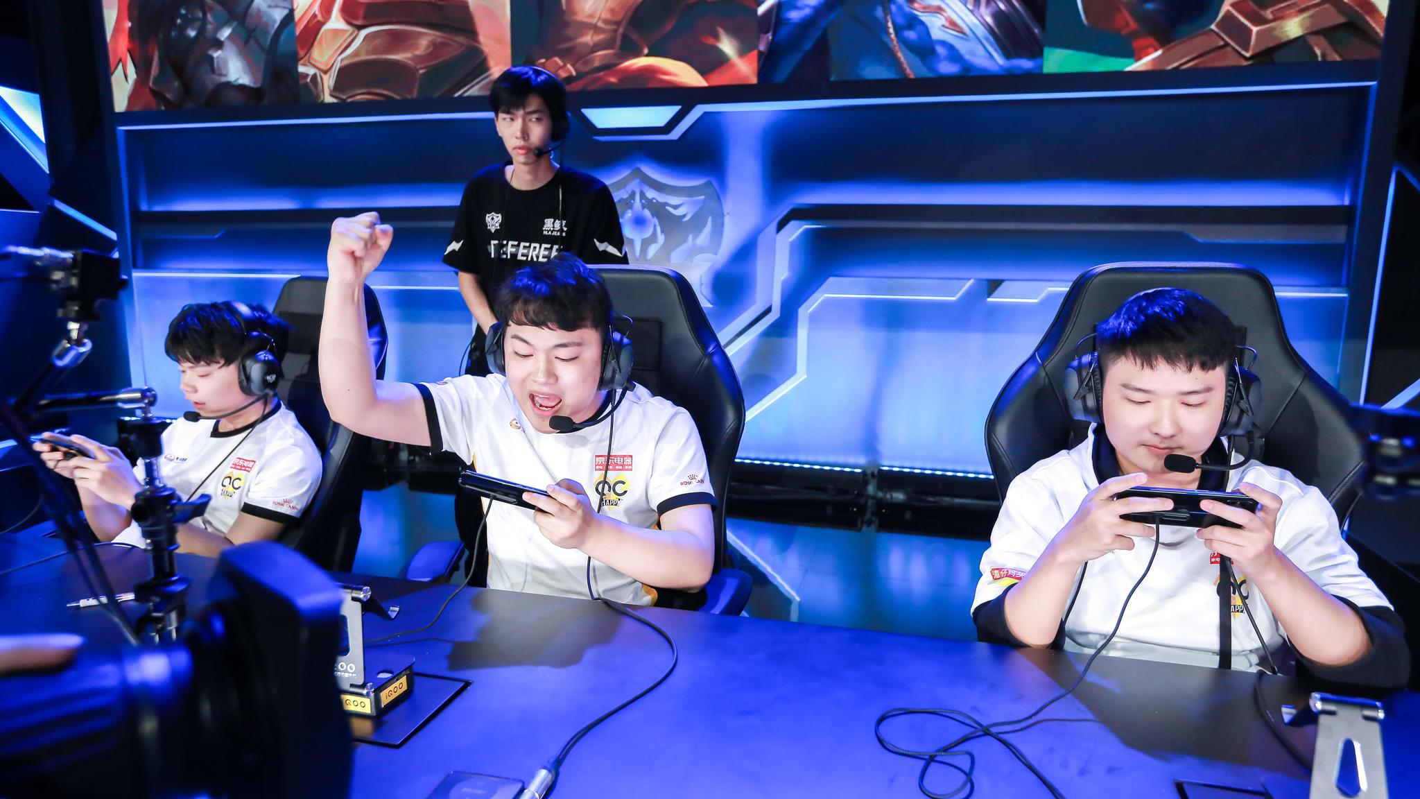 JDG败者群访 主教练战马：夏天成绩比春天还糟糕，我做的不够好