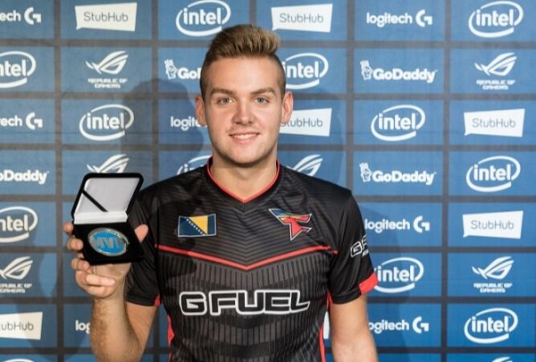 【赛前预告】2025LPL春季赛，1月12日OMG vs FPX