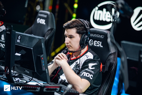 Falcons 以绝对优势击败 Mouz ，晋级 IEM Melbourne 2025 的总决赛